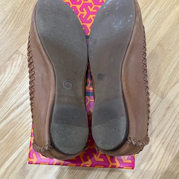Tory Burch Flats - Tan - Size 5 - Picture 7 of 8